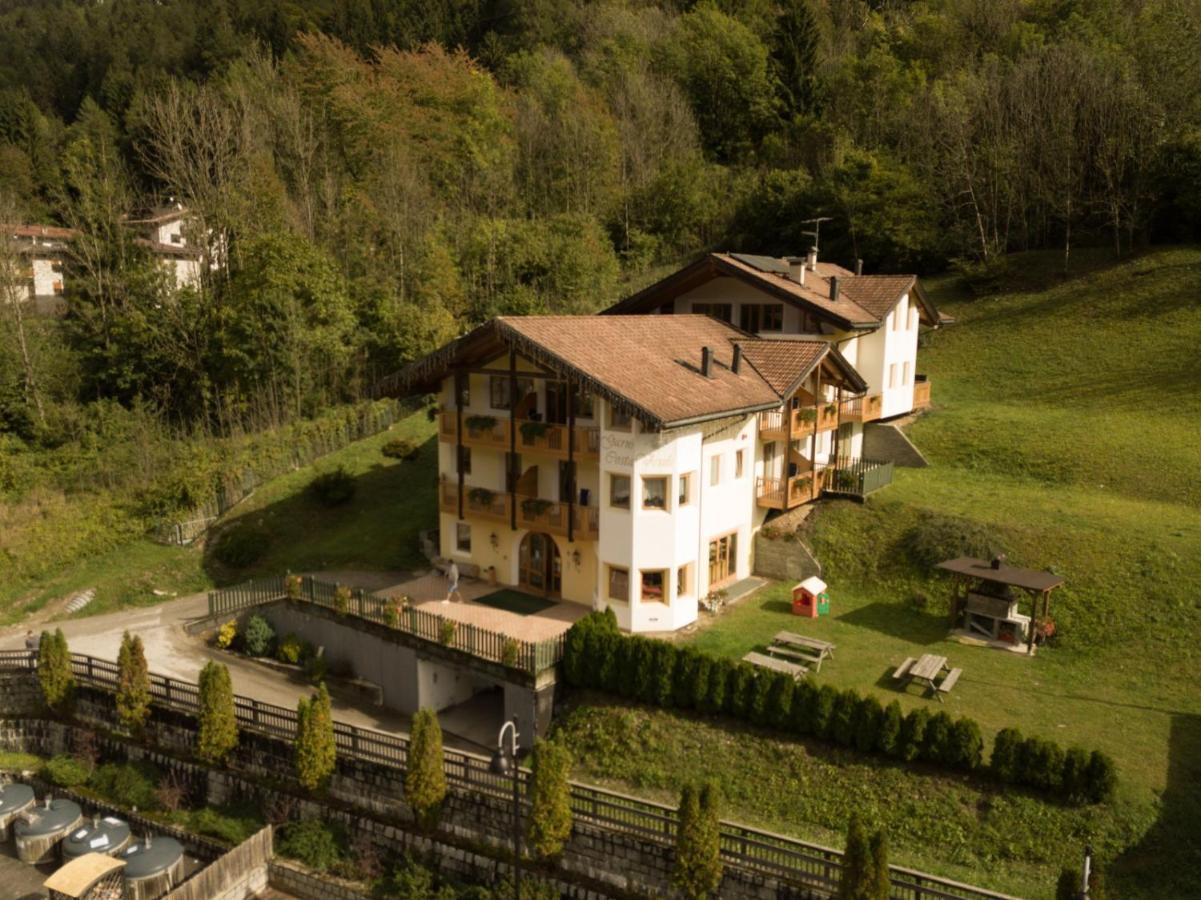 Albergo Garnì Costa Verde Bocenago Exterior foto